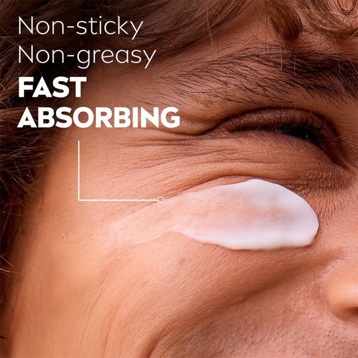 NIVEA Sensitive Moisturiser 75 ml ansiktskrem i en komplett hudpleierutine som motvirker irritert hud.