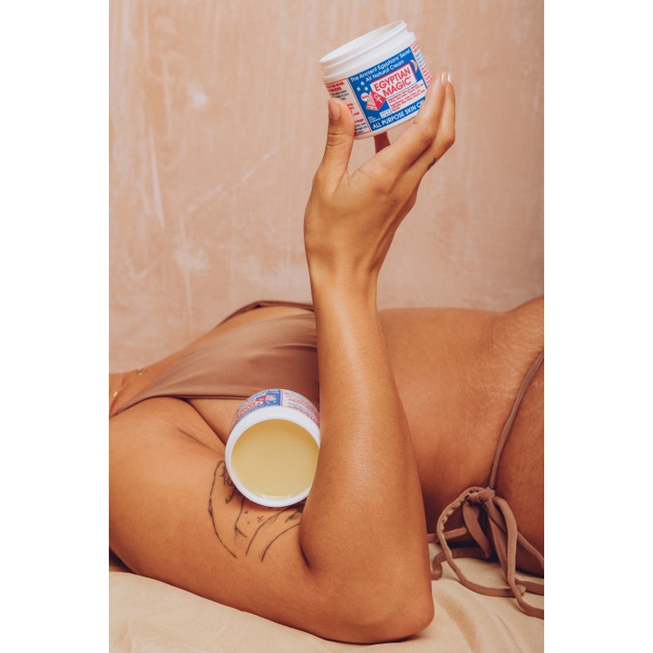 Egyptian Magic All Purpose Skin Cream 118 ml fuktighetsgivende multikrem som viser gul balm mot huden