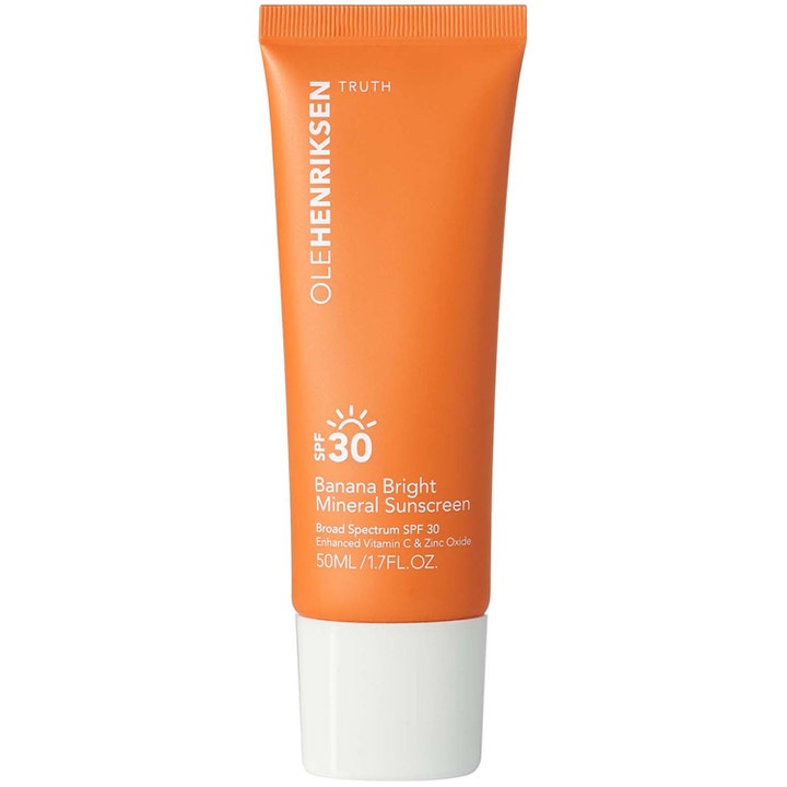 Olehenriksen Banana Bright Mineral Sunscreen 50ml solkrem med SPF 30 og vitamin C i oransje tube med hvitt lokk