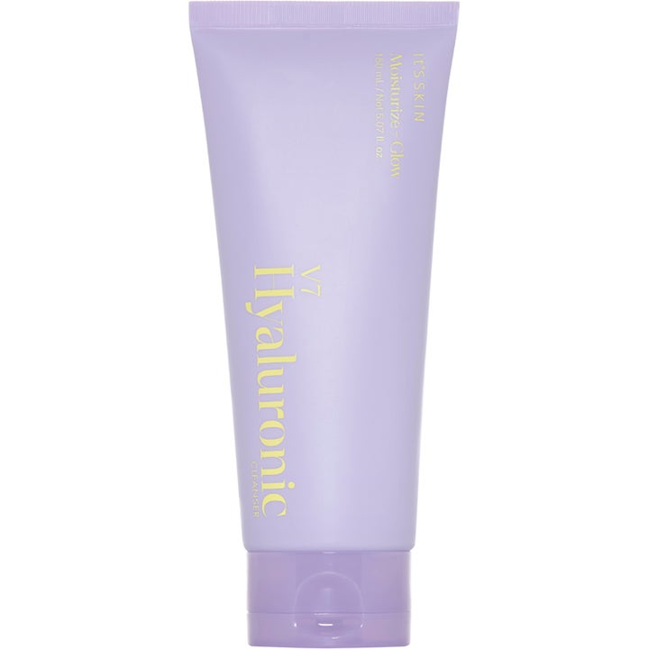 It'S SKIN V7 Hyaluronic Cleanser 150 ml fuktgivende ansiktsrens som gir glød i lilla tube med gul tekst
