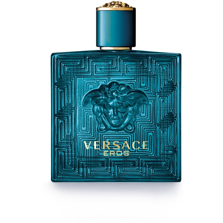 Versace Eros herreparfyme i kvadratisk turkis glassflaske med gresk meandermønster og preget Medusa-hode.