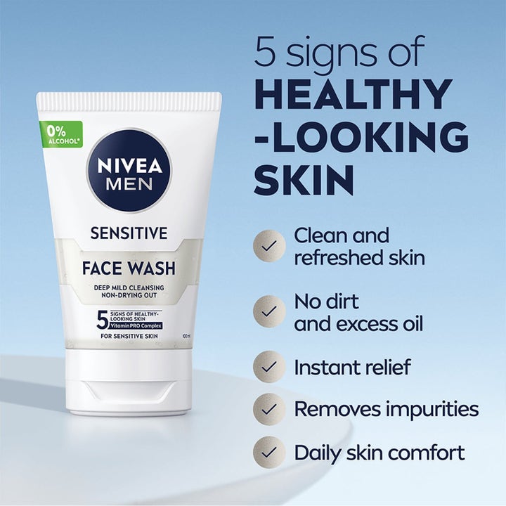 NIVEA MEN Sensitive Face Wash 100 ml mild ansiktsrens som fjerner urenheter og gir sunn hud vist på hvit tube