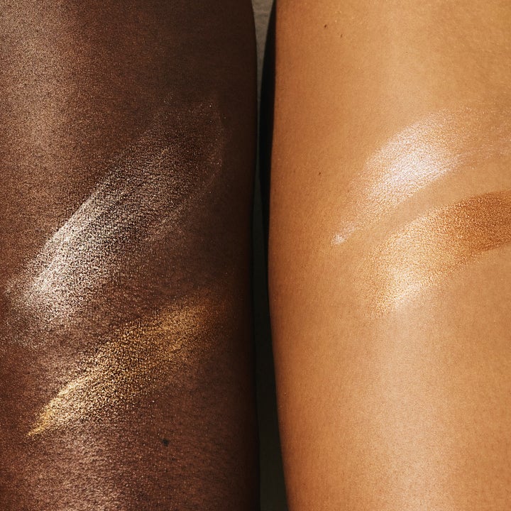 Sol de Janeiro Copacabana Bronze Glow Oil 75 ml kroppsolje som gir glød vist med fargeprøver på ulike hudtoner
