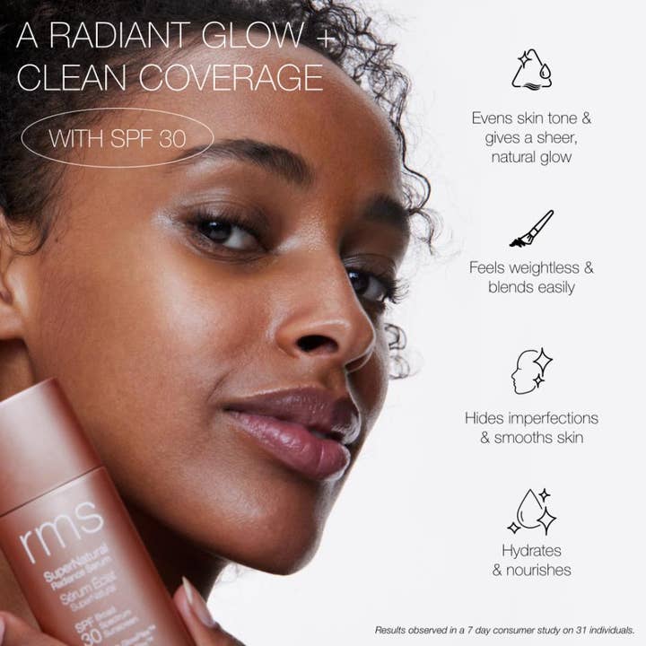 RMS Beauty SuperNatural Tinted Serum 30 ml farget serum med SPF 30 som gir naturlig glød og jevn hudtone på modell