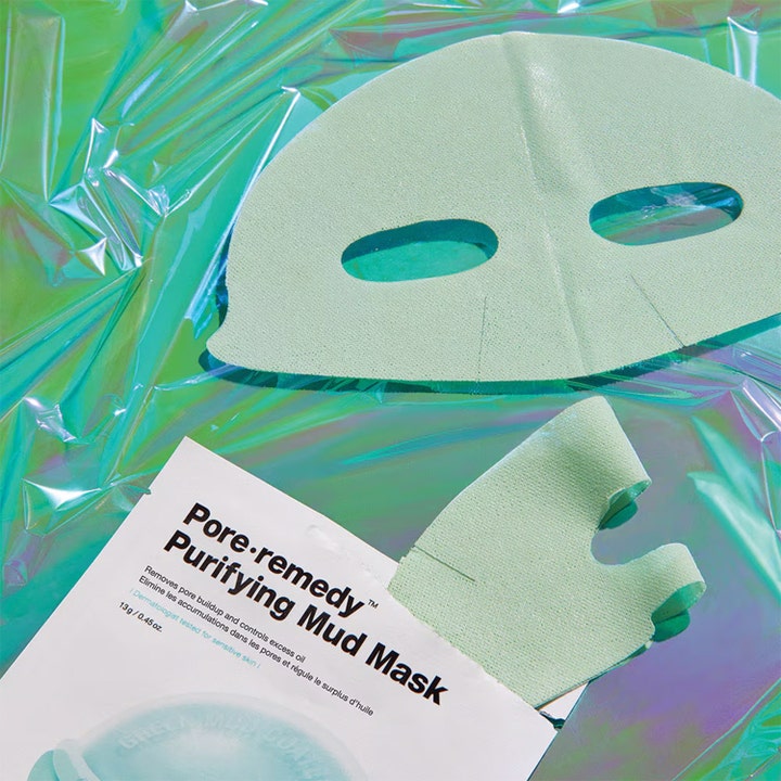 Dr.Jart+ Dermask Pore-remedy Purifying Mud Mask 13 g grønn leiremaske på glinsende holografisk bakgrunn