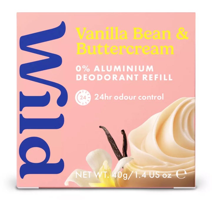 Wild Deo Stick Refill Vanilla Bean Buttercream 40 g deodorant i rosa eske med bilde av kremet frosting