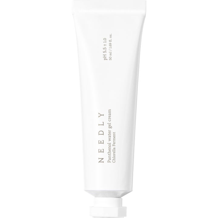 Needly Panthenol Water Gel Cream 50 ml beroligende fuktighetskrem i en hvit tube med minimalistisk sort tekst