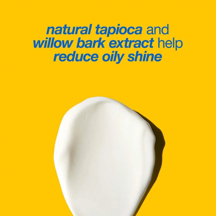 Dermalogica Clear Start Clearing Defense SPF30 hvit kremtekstur på gul bakgrunn som reduserer oljete glans med tapioka