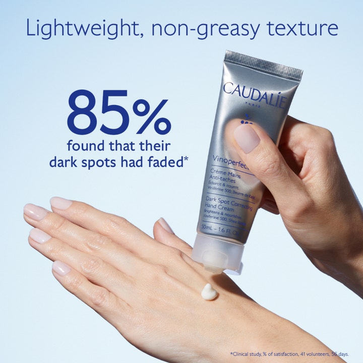 Caudalie Vinoperfect Dark Spot Correcting Hand Cream 50 ml håndkrem mot mørke flekker med hvit krem fra sølvtube