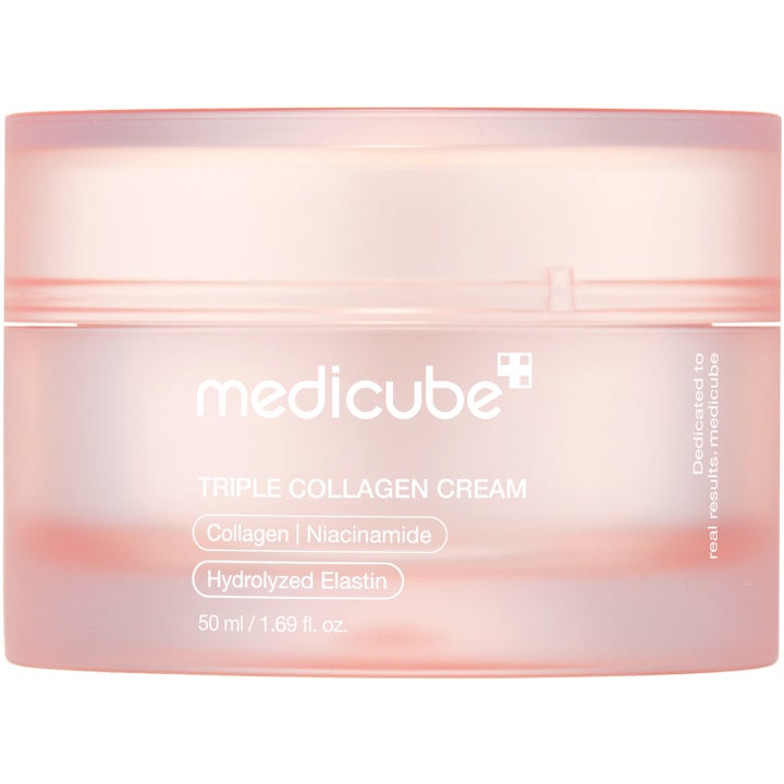 Medicube Triple Collagen Cream 50 ml ansiktskrem som gir elastisitet med niacinamid i en frostet lyserosa krukke.