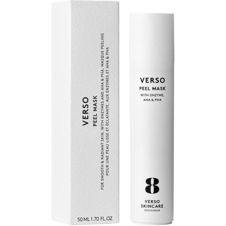 Verso N°8 Peel Mask 50 ml eksfolierende ansiktsmaske som gir glød i hvit sylindrisk pumpeflaske og tilhørende eske
