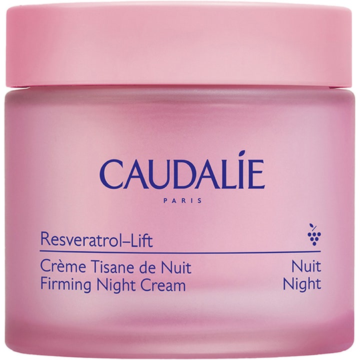 Caudalie Resveratrol-Lift 50ml oppstrammende nattkrem i en frostet rosa glasskrukke med rosa lokk