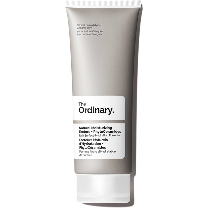 The Ordinary Natural Moisturizing Factors + PhytoCeramides 100 ml fuktighetskrem gir rik fuktighet i grå tube med hvit etikett
