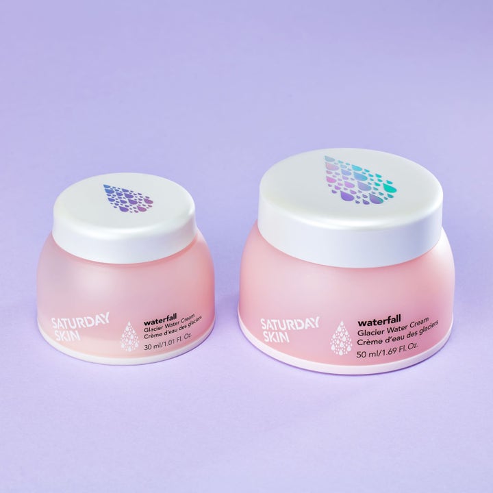 Saturday Skin Waterfall Glacier Water Cream 30 ml fuktighetskrem i rosa krukker med hvite lokk