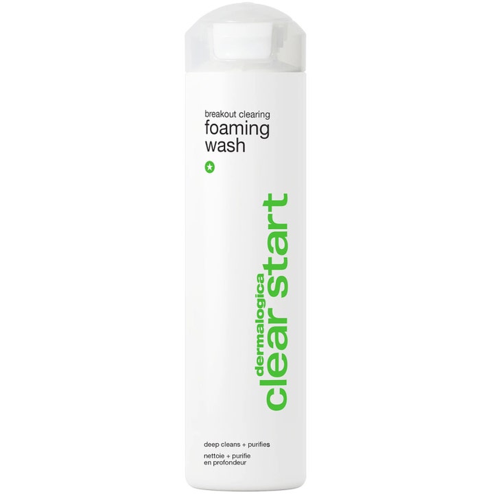 Dermalogica Clear Start Breakout Clearing Foaming Wash dyprensende ansiktsvask i hvit flaske med grønn tekst.