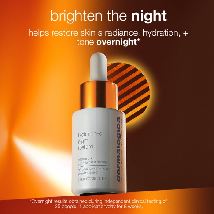 Dermalogica Biolumin-C Night Restore 25 ml vitamin C serum som gir glød i hvit flaske med kobberfarget detalj.