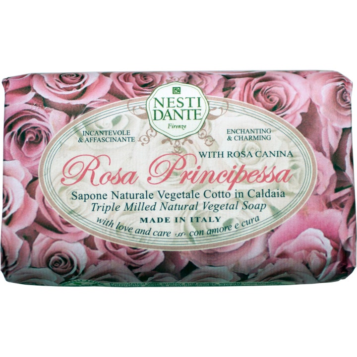 Nesti Dante Rosa Principessa 250g pleiende vegetabilsk såpe innpakket i papir med vakkert mønster av rosa roser