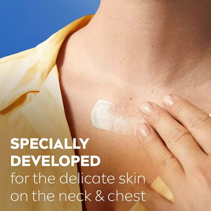 NIVEA Q10 Firming+ Anti-wrinkle Neck & Chest Cream 200 ml oppstrammende krem påføres brystet spesielt utviklet for hals