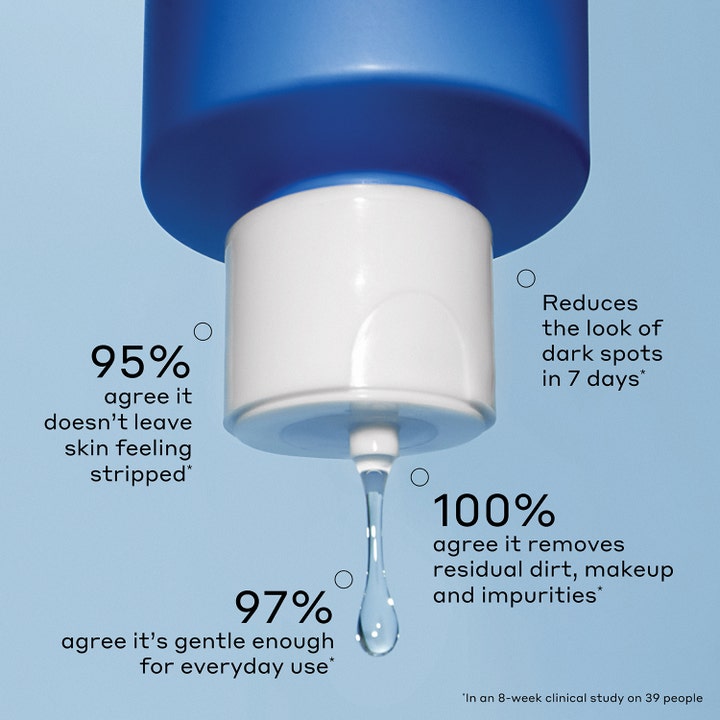 Ole Henriksen Glow2OH Dark Spot Toner 190 ml som reduserer mørke flekker med klar tekstur fra blå flaske
