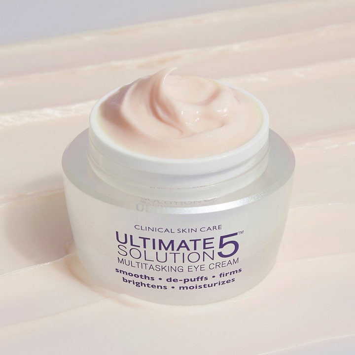 Peter Thomas Roth Ultimate Solution 5 Eye Cream 15 ml øyekrem i krukke med en fyldig og lyserosa tekstur