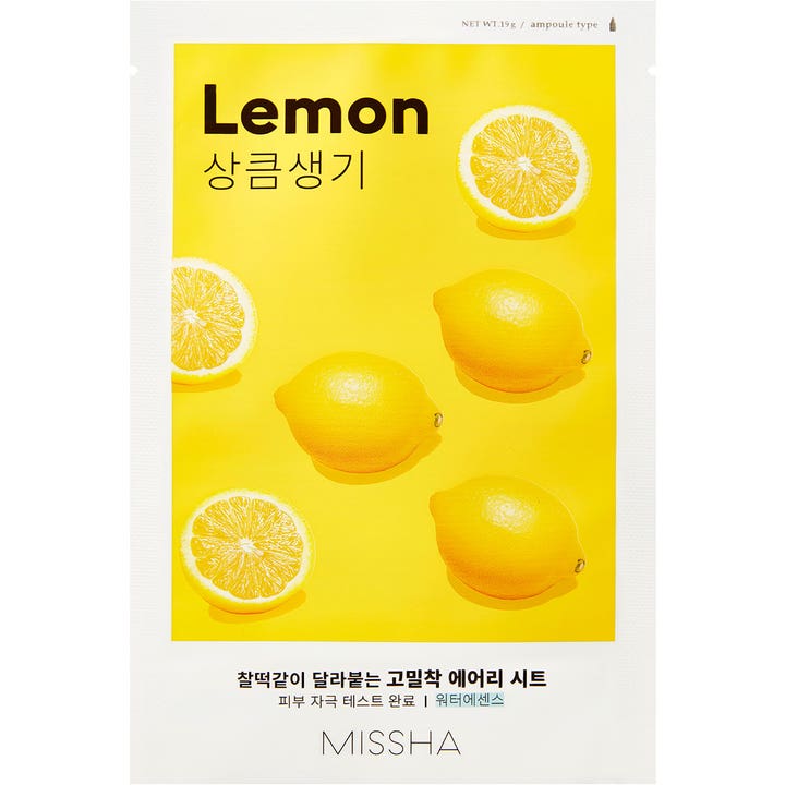 Missha Airy Fit Sheet Mask Lemon 19 g opplysende ansiktsmaske i gul pakning dekorert med friske sitronskiver