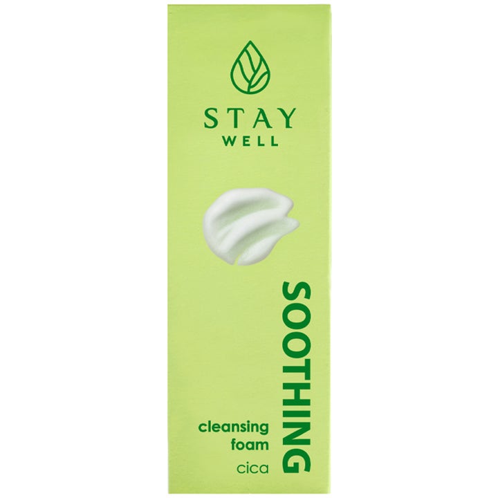 Stay Well Soothing Cleansing Foam Cica & Heartleaf 150 ml beroligende ansiktsrens i lysegrønn eske med hvit skumtekstur