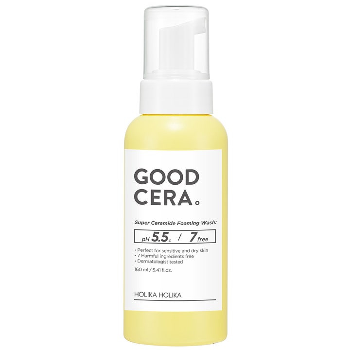 Holika Holika Good Cera Super Ceramide Foaming Wash 160 ml ansiktsrens for tørr hud i gul flaske med hvit pumpetopp.