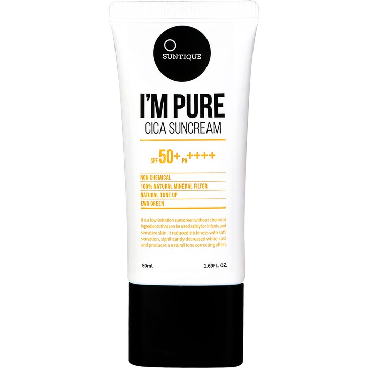 Suntique I'm Pure Cica Suncream 50ml beroligende solkrem i hvit plasttube med sort kork og gul tekst.