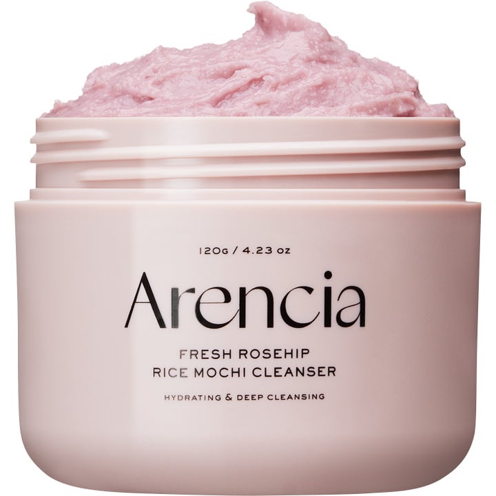 Arencia Fresh Rosehip Rice Mochi Cleanser 120g fuktighetsgivende ansiktsrens med tykk rosa tekstur i lyserosa krukke.