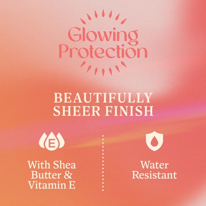 Hawaiian Tropic Glowing Protection Face Lotion 50 ml solkrem for ansiktet som gir glød med vitamin E og sheer finish