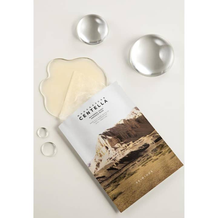 SKIN1004 Madagascar Centella Watergel Sheet Ampoule Mask 25 ml ansiktsmaske med vanngele og dråper