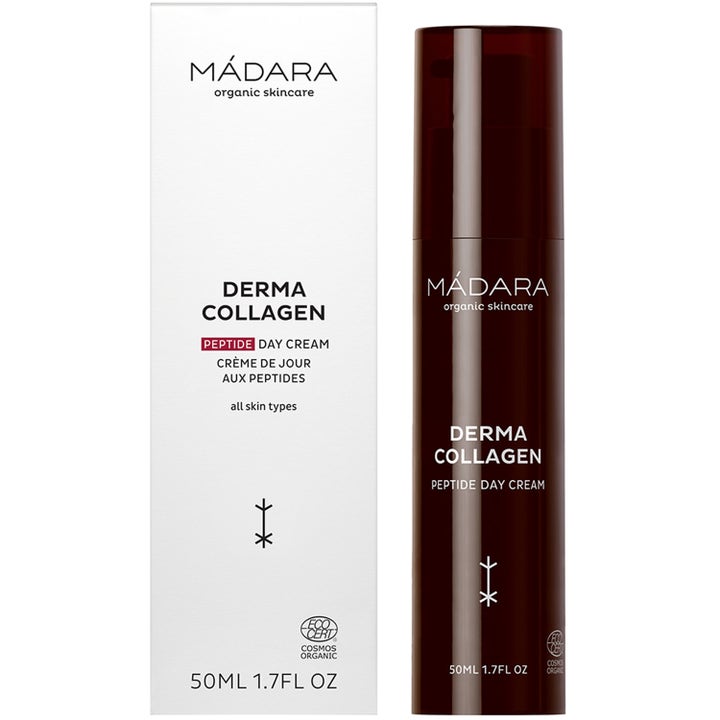 MÁDARA Derma Collagen Peptide Day Cream 50 ml oppstrammende dagkrem i mørkebrun pumpeflaske og hvit ytteremballasje.