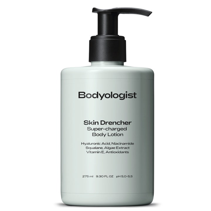 Bodyologist Skin Drencher 275 ml fuktighetsgivende body lotion med hyaluronsyre i lys grønn flaske med svart pumpe