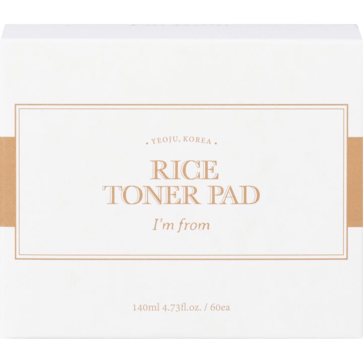 I'm from Rice Toner Pad 60 stk eksfolierende pads i hvit ytteremballasje med gullfarget tekst