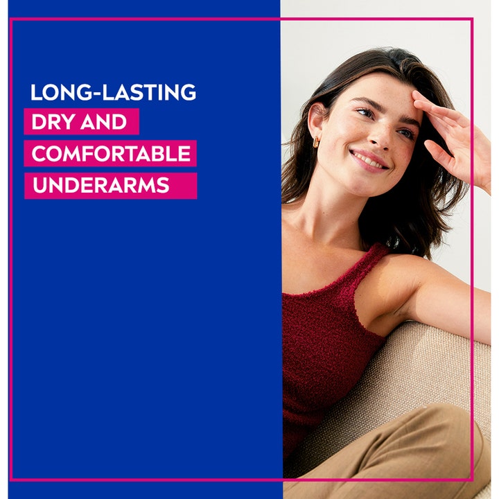 NIVEA Dry Comfort 50 ml deodorant roll-on gir tørre underarmer vist med smilende kvinne og teksten Long-lasting dry.