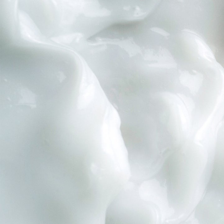 KORA Organics Milky Mushroom Ultra Hydrating Mask 30 ml fuktighetsgivende ansiktsmaske med hvit kremet tekstur