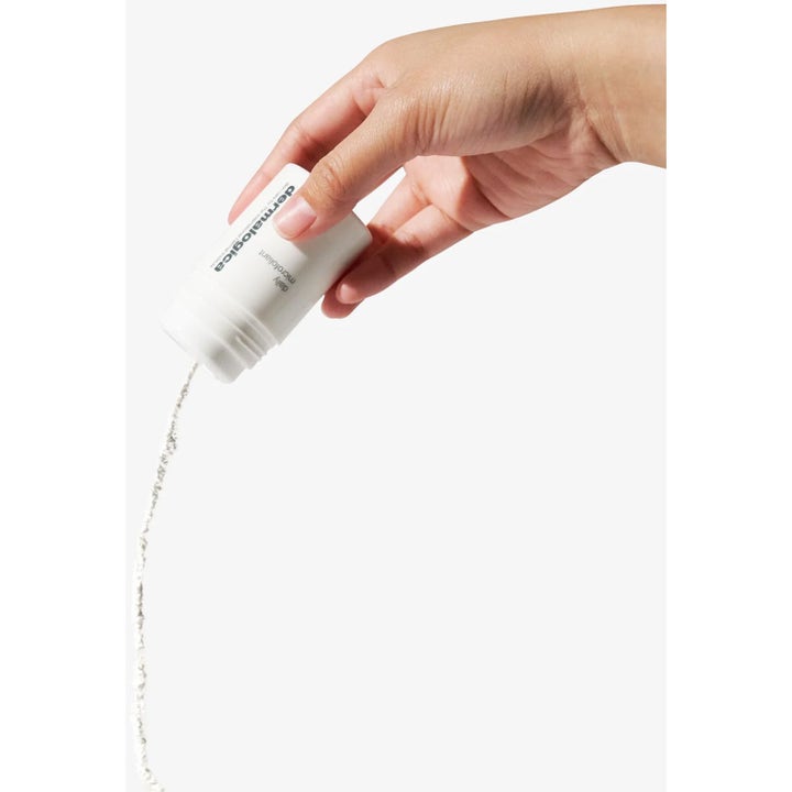 Dermalogica Cleanse & Renew Starter Set 13 g eksfolierende pulver helles fra flasken for en jevnere hud med glød.