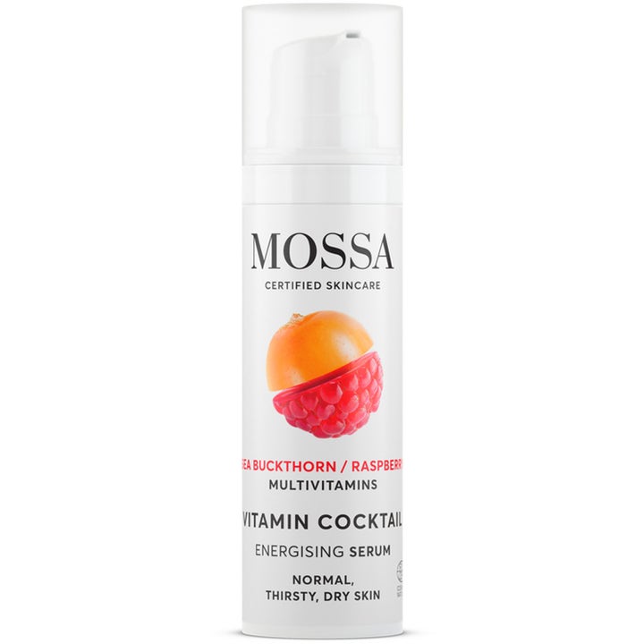 MOSSA Vitamin Cocktail Energising Serum 30 ml energigivende ansiktsserum i hvit pumpeflaske med tindved og bringebær.