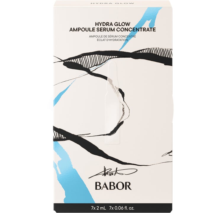Babor Hydra Glow Ampoule Serum Concentrate 7x2 ml fuktighetsgivende ampuller i hvit eske med blå og svarte penselstrøk