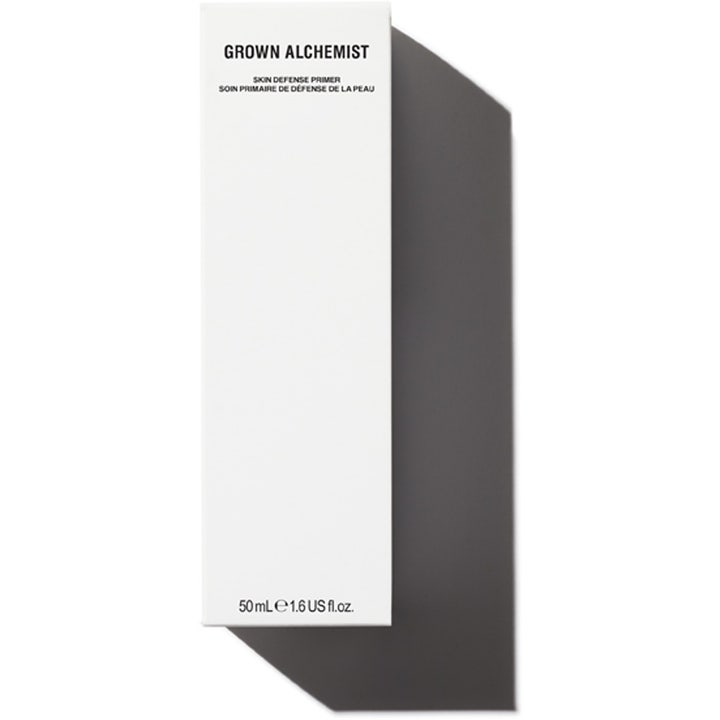 Grown Alchemist Skin Defence Primer 50 ml beskyttende primer i hvit ytteremballasje med svart tekst