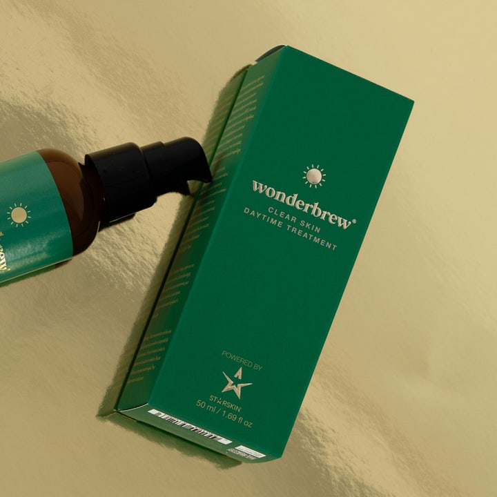 Starskin Wonderbrew Clear Skin Daytime Treatment 50 ml dagkrem i grønn eske og brun glassflaske med pumpe
