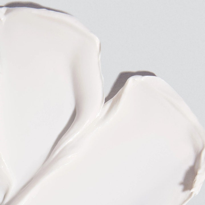 Dermalogica Invisible Physical Defense SPF30 50 ml solkrem for ansiktet har en hvit kremet og fyldig tekstur