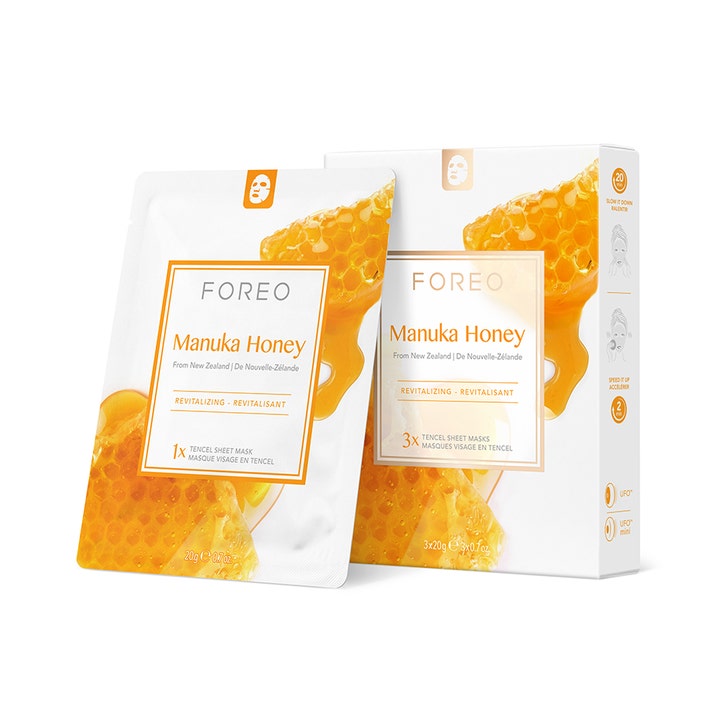 Foreo Manuka Honey 3 x 20 g vitaliserende tencel sheetmask i hvit forpakning med bilde av gyllen honning