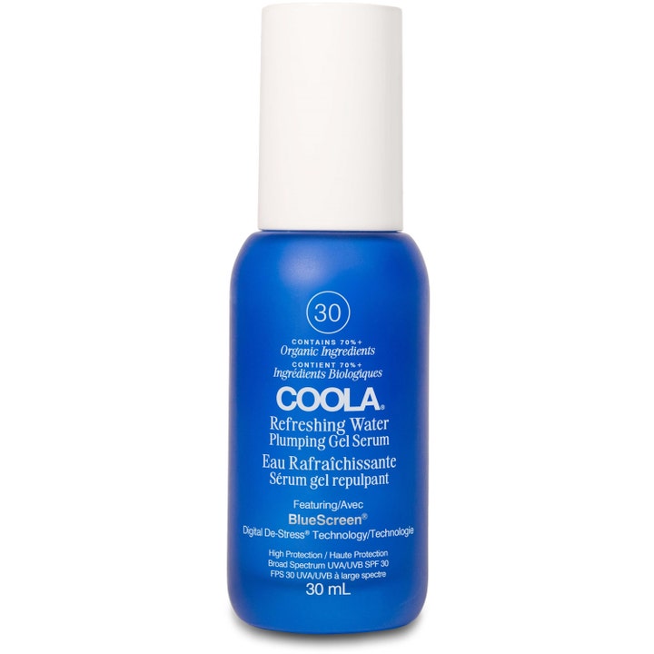 Coola Refreshing Water Plumping Gel Serum 30 ml solbeskyttelse som gir fuktighet i blå flaske med hvitt lokk
