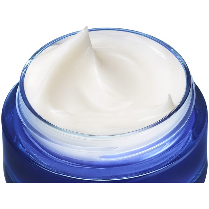 Biotherm Blue Therapy Moisturizing Night Cream 50 ml nattkrem med rik hvit tekstur i blå glasskrukke