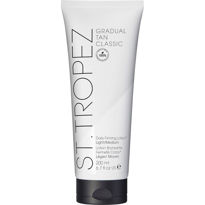 St. Tropez Gradual Tan Classic 200 ml oppstrammende selvbruning i hvit tube som gir en naturlig solkysset glød.