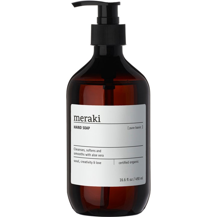 Meraki Hand Soap Pure Basic 490 ml mykgjørende håndsåpe med aloe vera i en mørkebrun flaske med sort pumpe