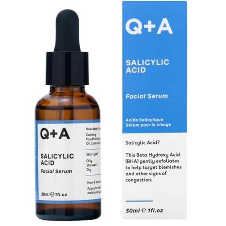 Q+A Salicylic Acid Serum 30 ml eksfolierende ansiktsserum mot urenheter i brun glassflaske med blå og hvit eske