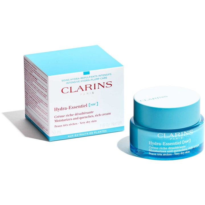 Clarins Hydra-Essentiel Rich Cream 50 ml fuktighetsgivende ansiktskrem i blå glasskrukke og lyseblå eske