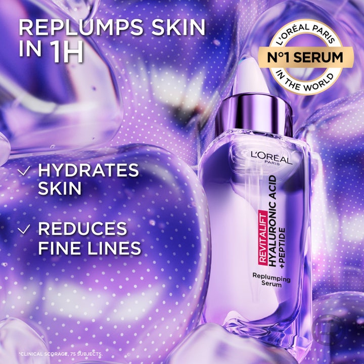 L'Oréal Paris Revitalift Filler Serum 30 ml fukter huden i en lilla glassflaske med dråpeteller